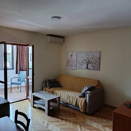 Malo Brdo Apartment Podgorica
